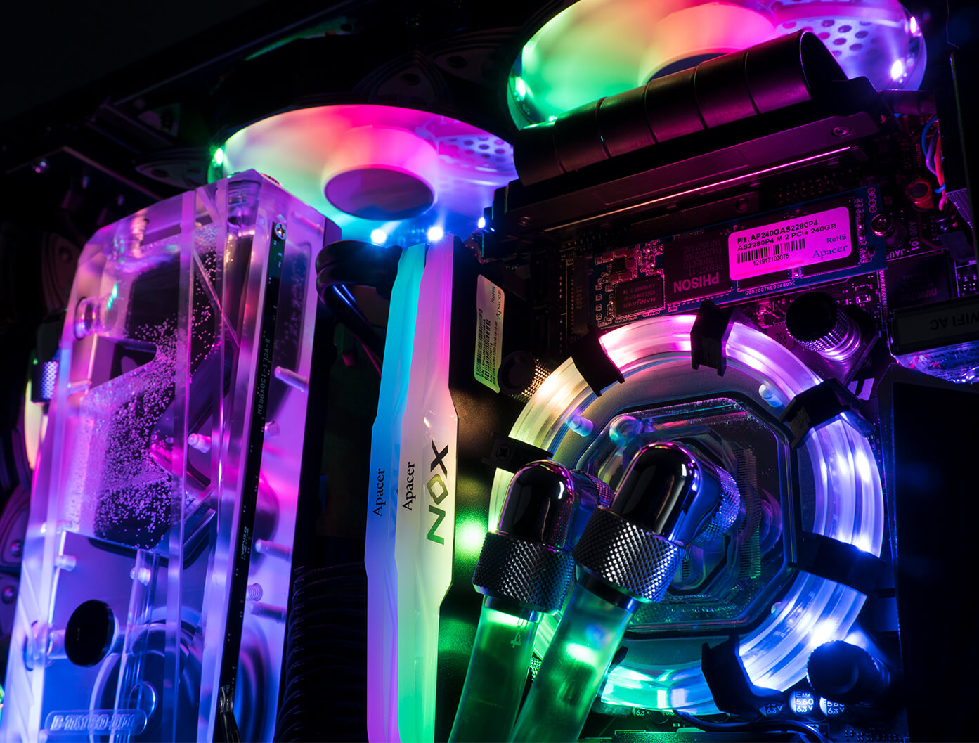 Custom Loop Detail of Continuum ITX